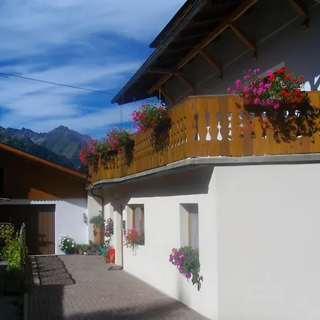 شقة Haus Bergblick *