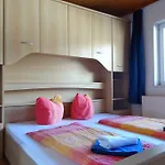 Haus Bergblick 아파트 *